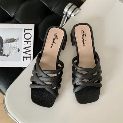 Fashionable Cross-Strap Sandals